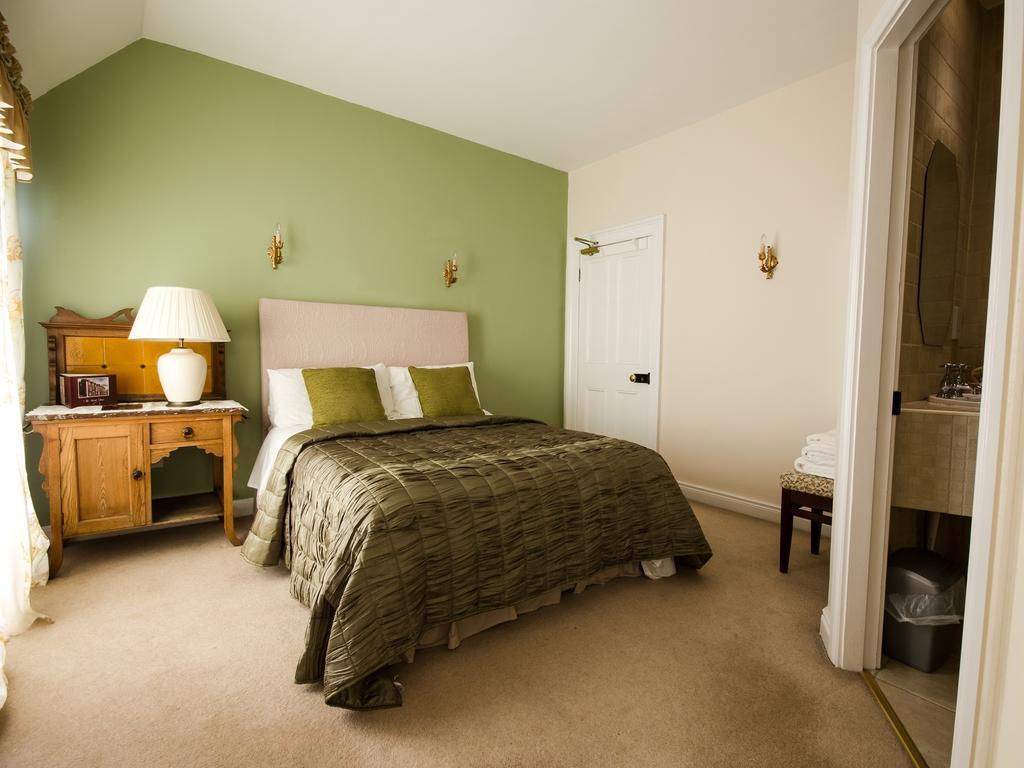 Meath Arms Country Inn Aughrim Rom bilde