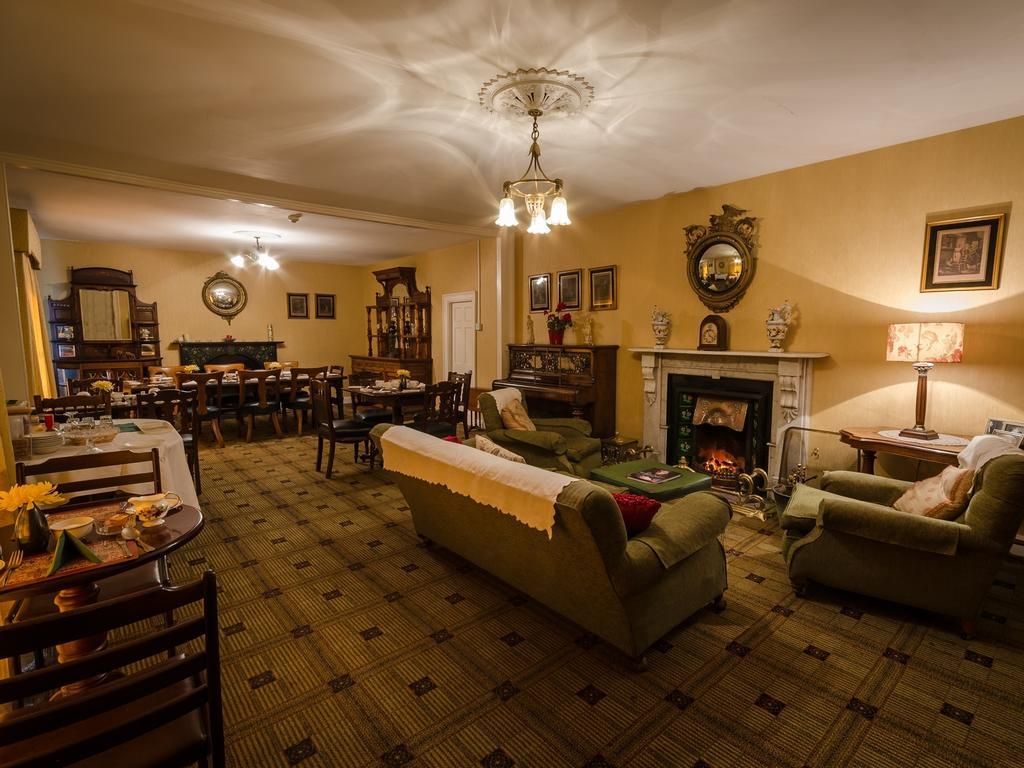 Meath Arms Country Inn Aughrim Eksteriør bilde
