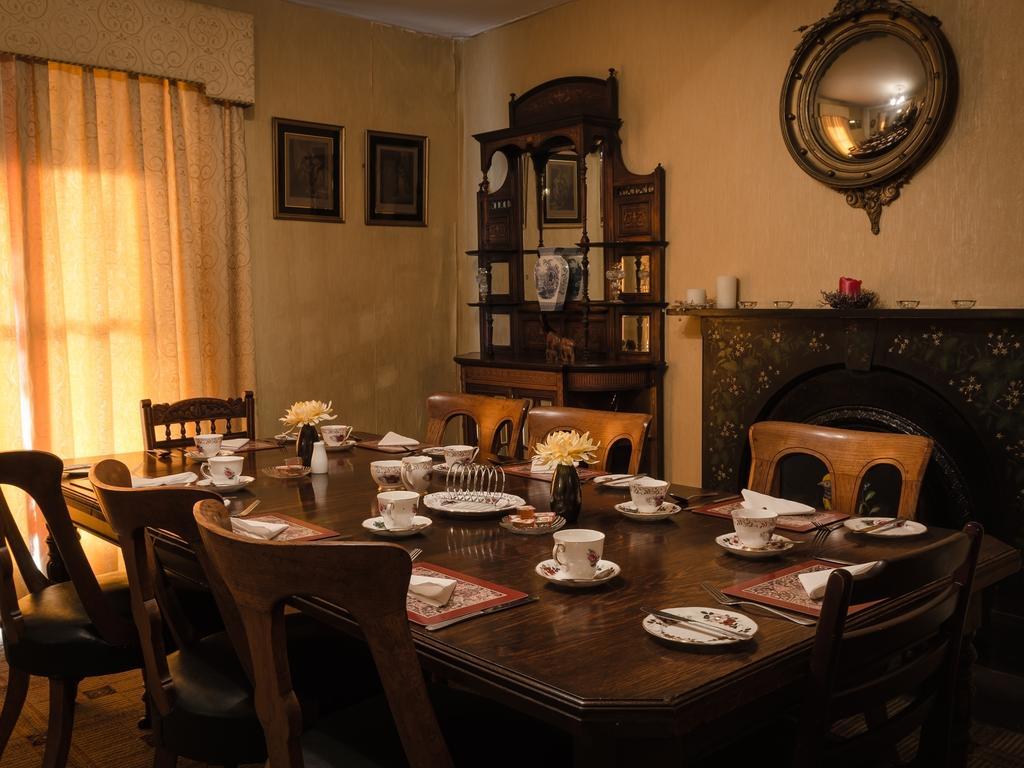 Meath Arms Country Inn Aughrim Eksteriør bilde